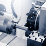 Frezowanie CNC – czym różni się od tradycyjnego?